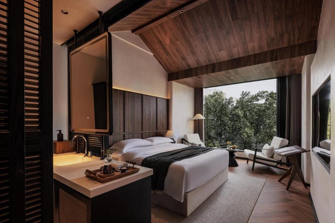 Rong Unique Hotel-Banyan Lake Scenery photo