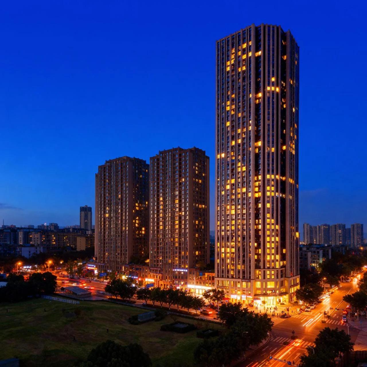 Wuyu Hotel, Smart Park & Happy Valley Jinshansi Metro