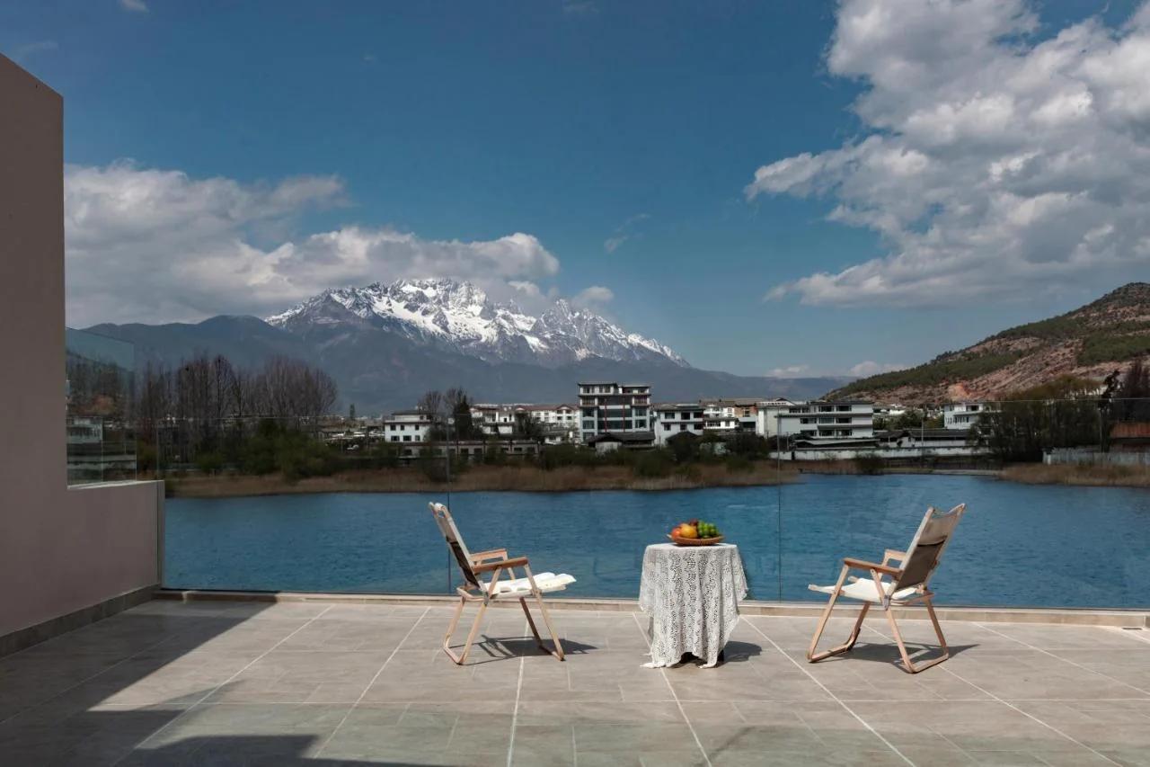 闲云溪月雪山湖景花园酒店 Xianyun Xiyue Garden Boutique Lijiang一Embrace Lake Snow View Grace Ease photo