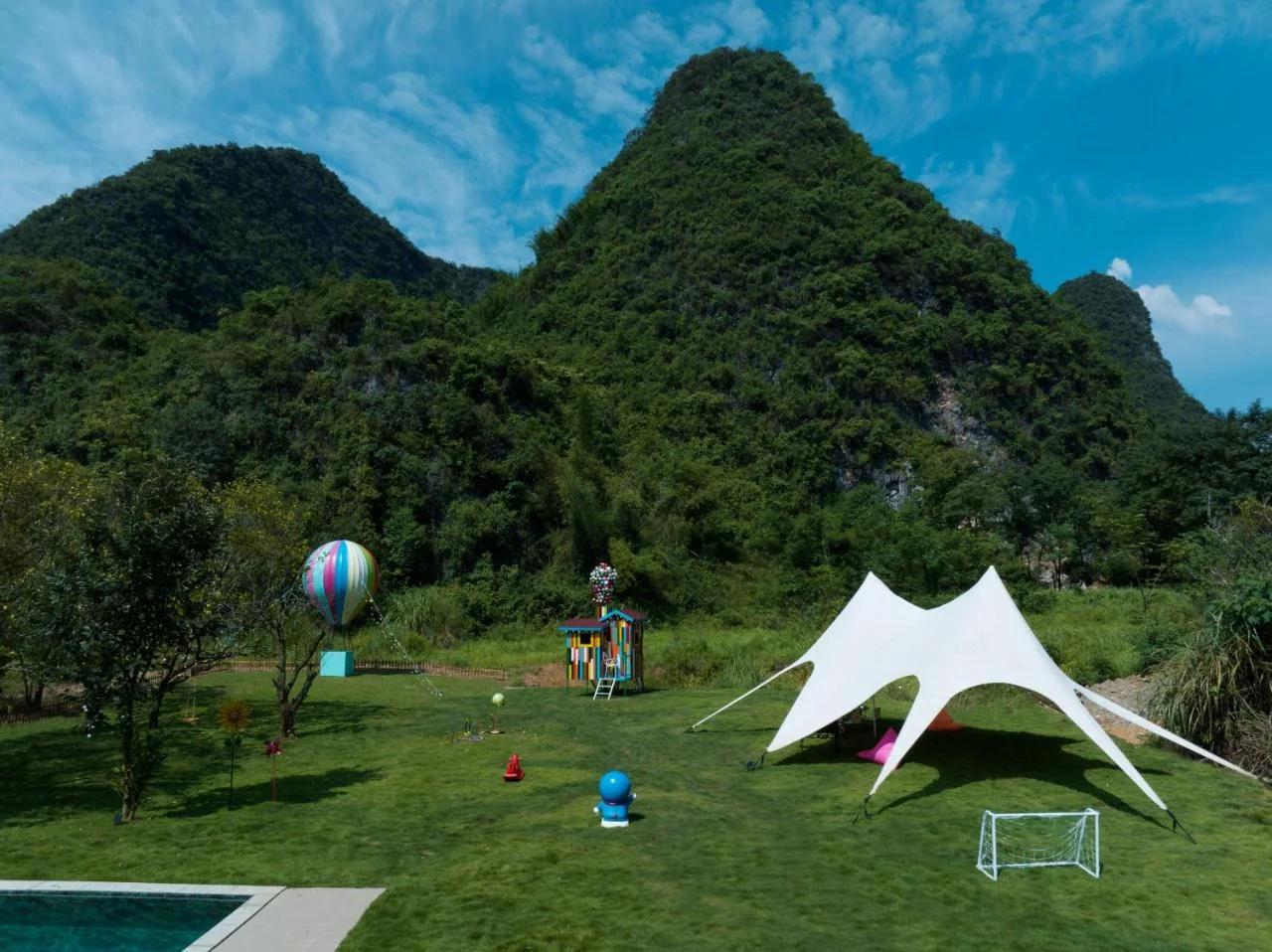 Yangshuo Cloud Hotel - View King Size Bed - Private Bathtub - Endless Pool - Lawn and Surrounded - Western Breakfast photo
