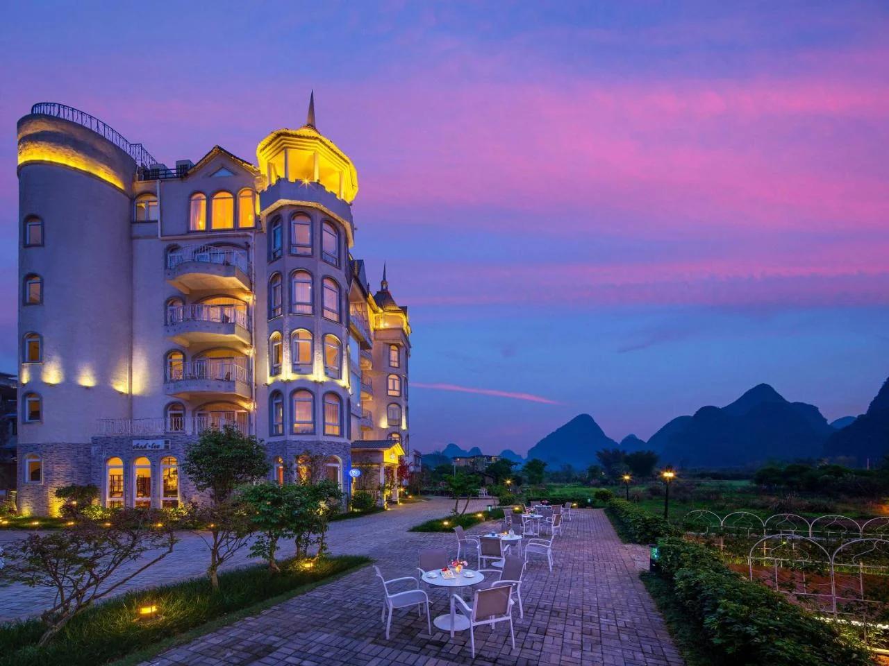 Yangshuo Yulong River Castle Hotel photo