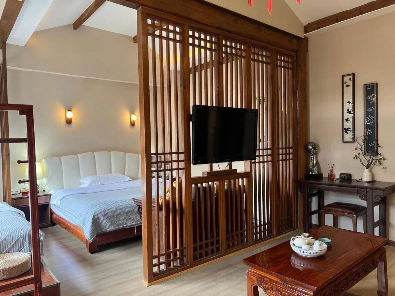 Yuanxiang Garden Boutique Inn - Ancient City Center 原乡文苑客栈 photo