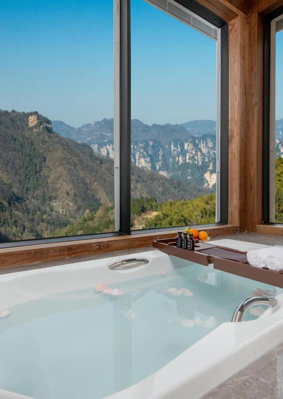 Zhangjiajie Valley Love Original Ecological Hotel - Free pick-up and drop-off Service - 24-hour Self-service coffee - Ice Cubes - Outdoor viewing Platform - Self-service laundry room Dryer - Free photography service in Hotel area