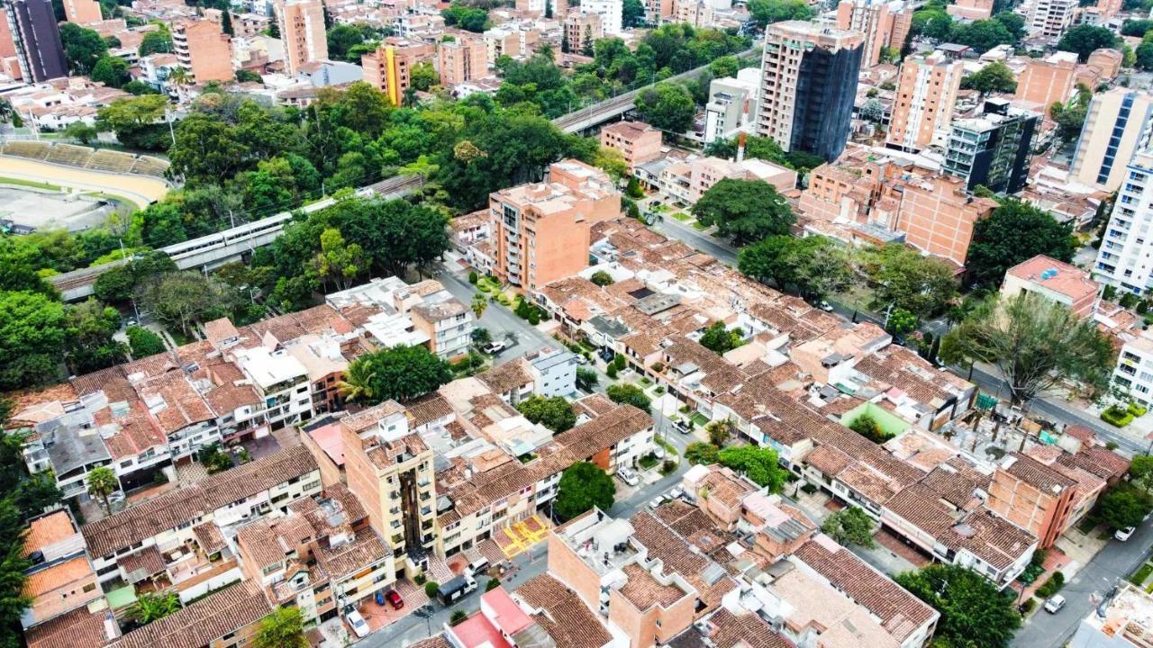 Alojamiento en el corazón de Medellín Hab Privada B foto