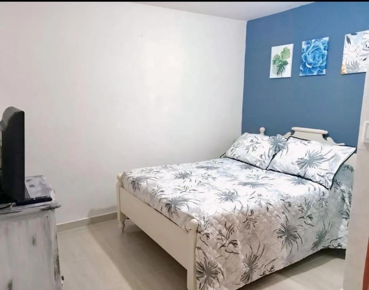 Apartamento muy cerca al parque foto