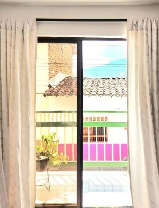 Apartamento muy cerca al parque foto