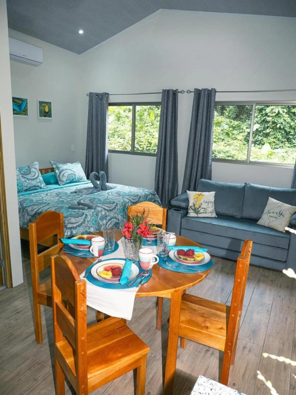 Apartments Nauyaca photo
