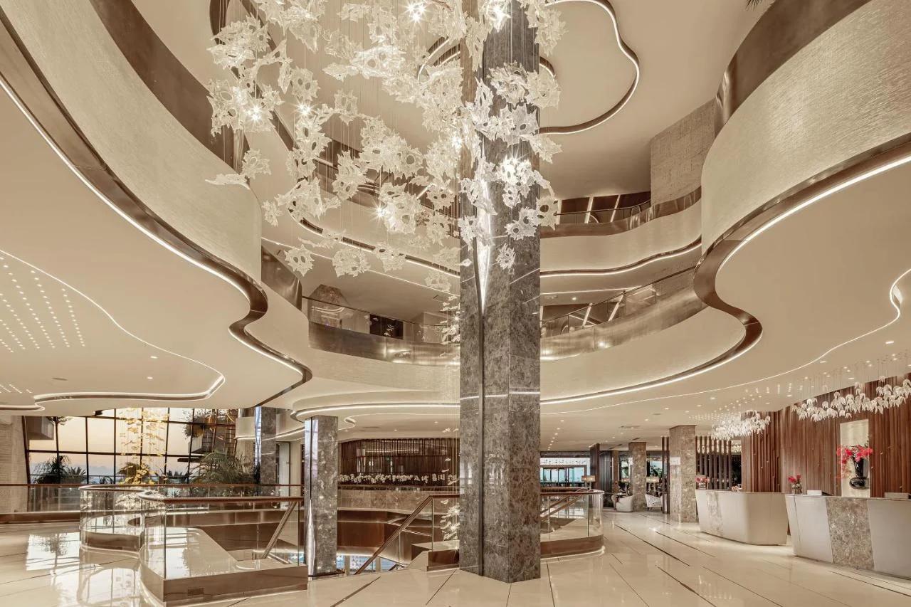 Four Seasons Hotel photo