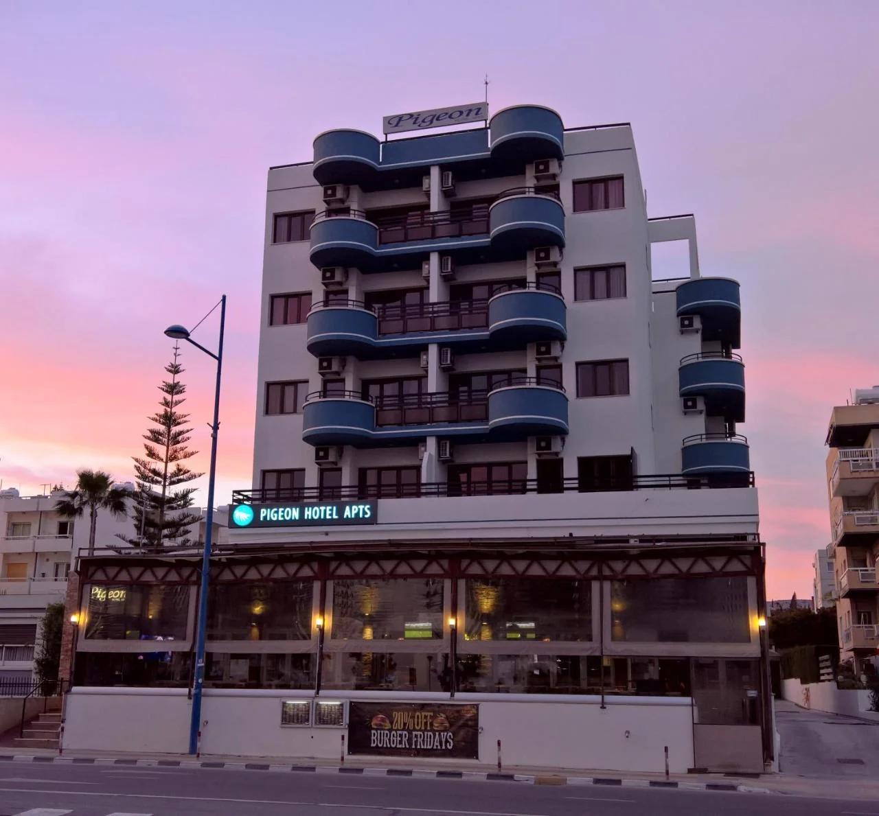 Pigeon Beach Hotel Apartments photo