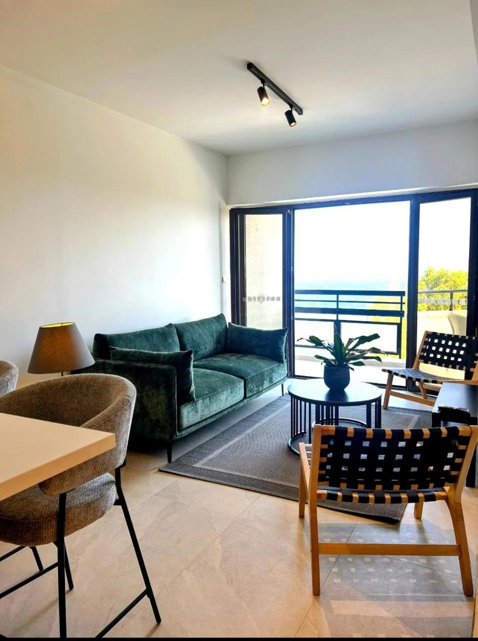Pigeon Beach Hotel Apartments photo