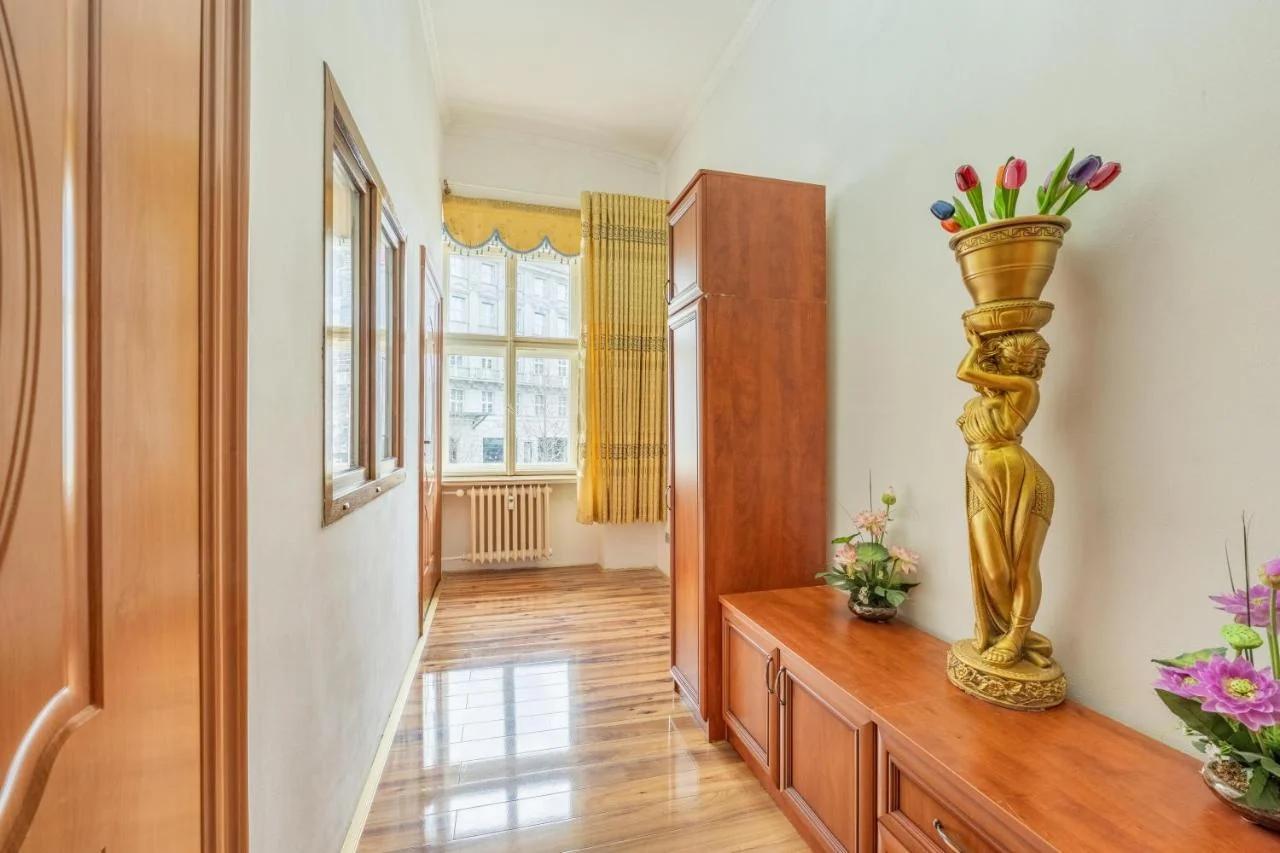 3BR Apartment in Old Town - Self Check-in - Prague 1 - Sleep up to 8 photo