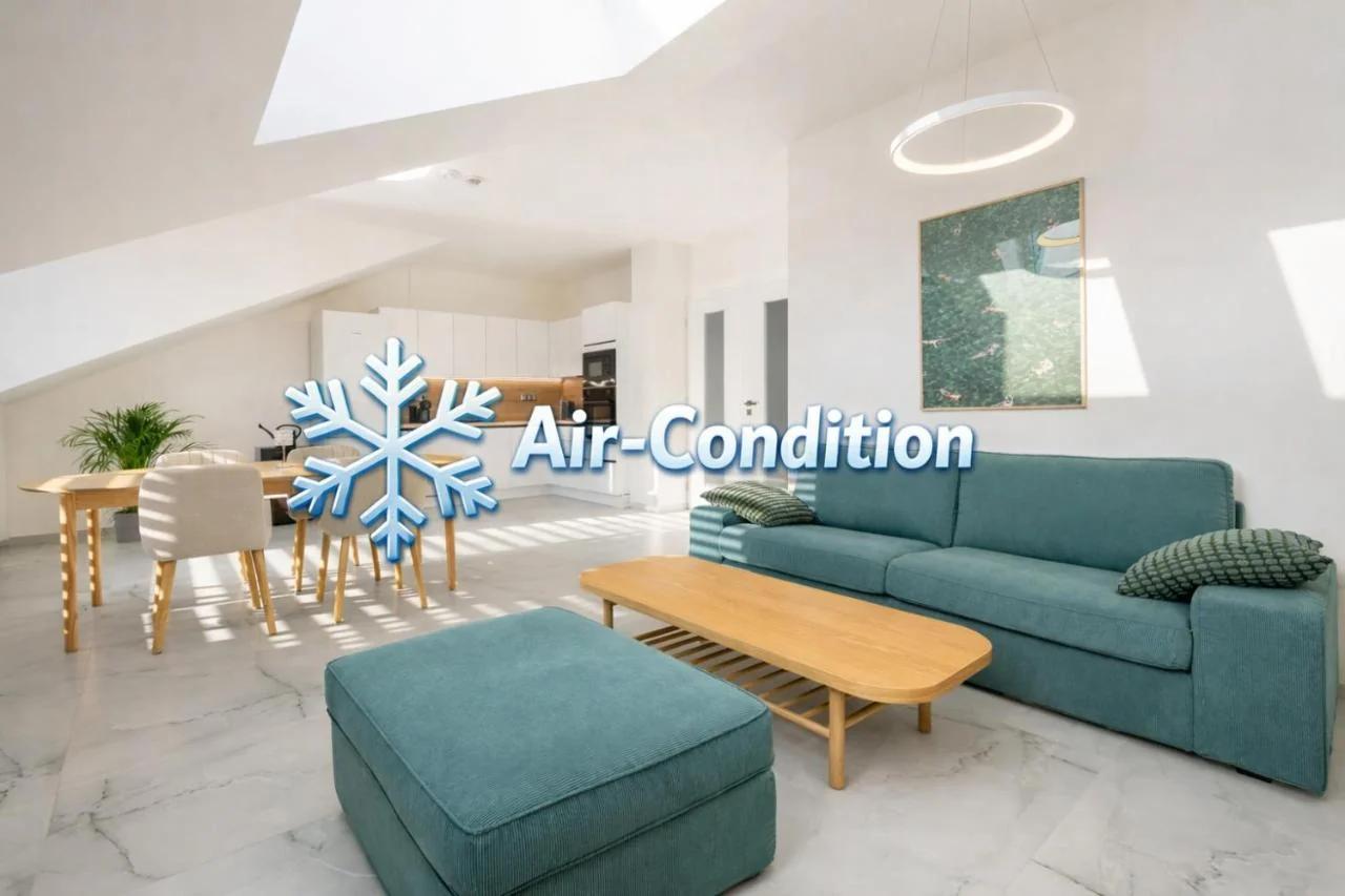 Large Apartment in a Quiet Area with Terrace & Free Garage