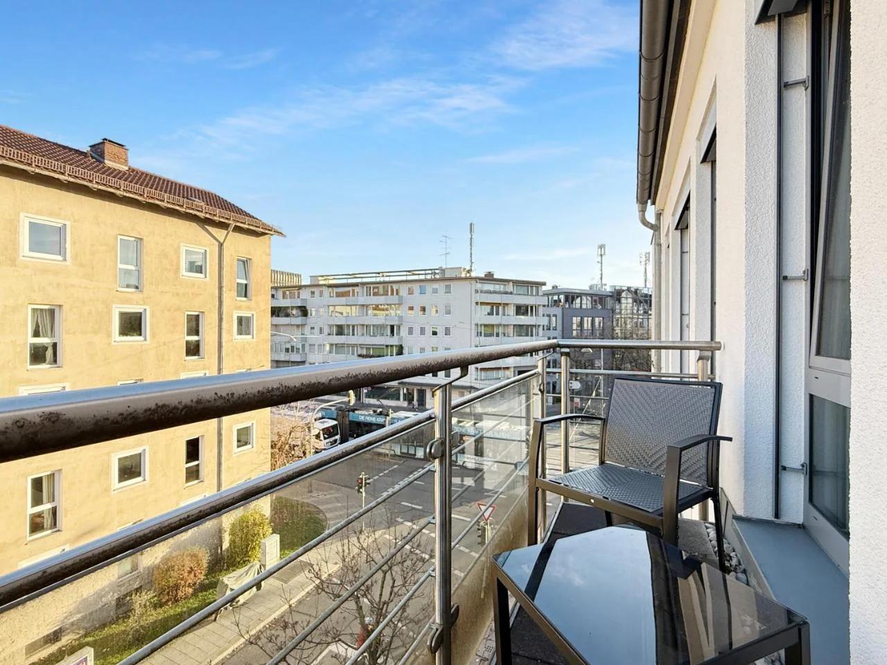 Geräumige 6-Schlafzimmer-Wohnung im Zentrum von München für 16 Gäste photo