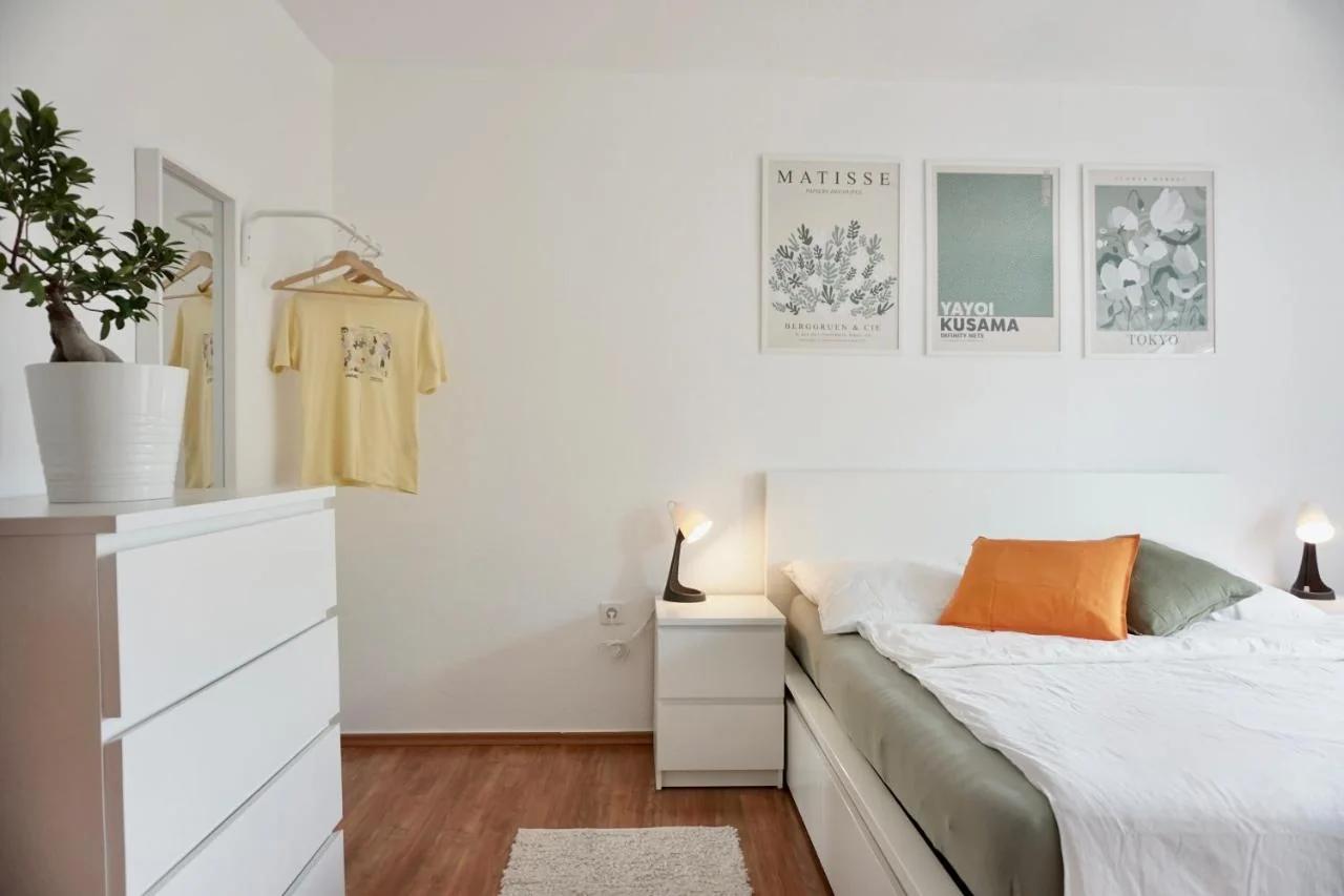 NEU Gemütliche Wohnung für max 5 Personen mit Balkon nähe Mosel mit Blick auf die Weinberge