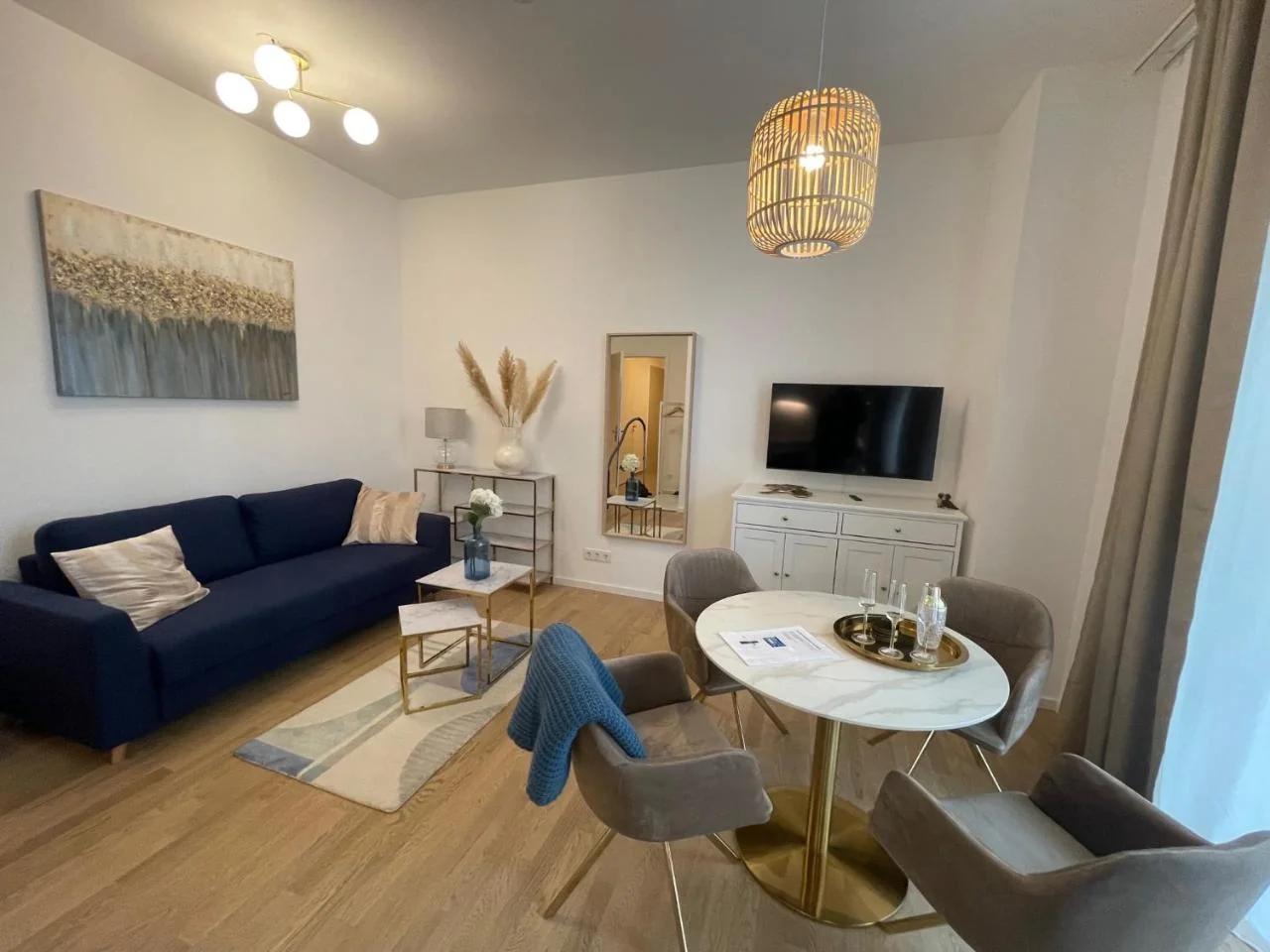 Pure Berlin Apartments - for up to 5 guests near Uber Arena, central, stylish foto