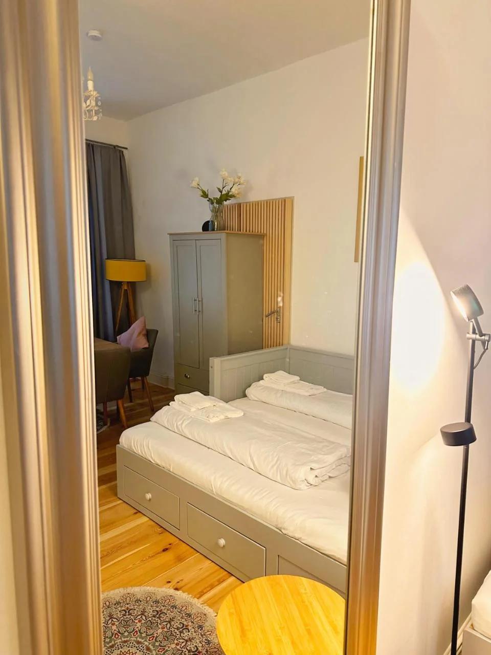 Quiet Studio with Kitchen & Washer-Dryer Prenzlauer Berg photo