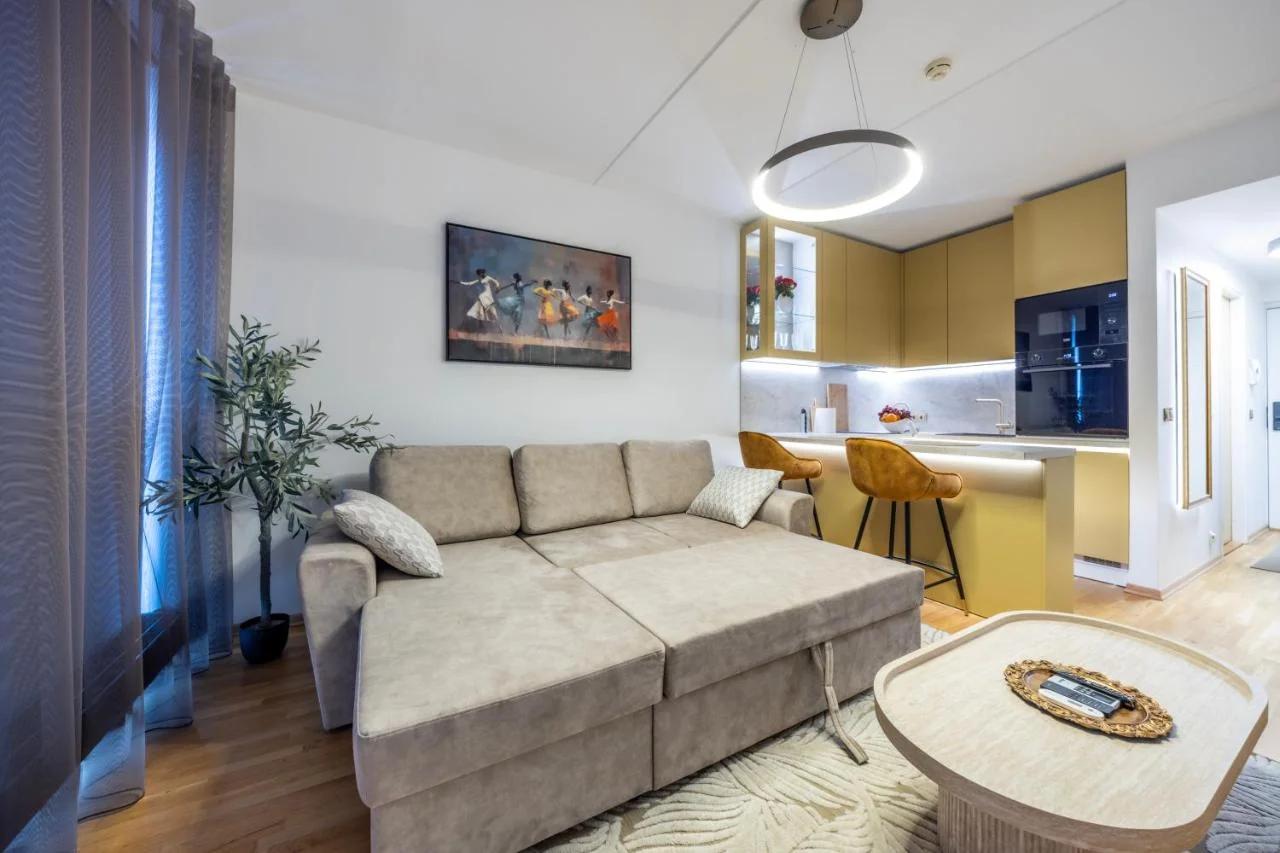 Bright Studio in Rotermann Quarter - Noor Apartment photo