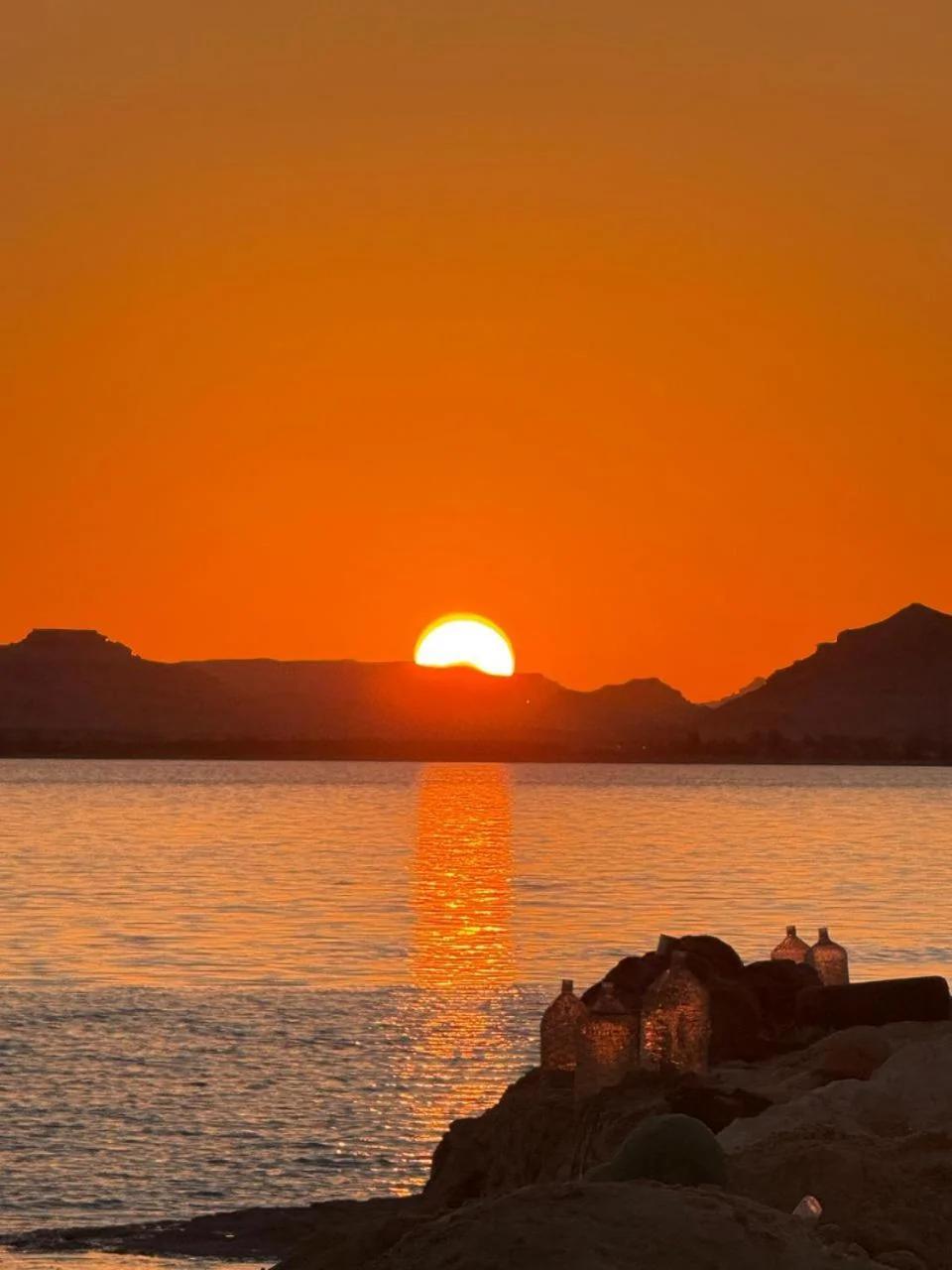 Breezy island Hotel photo