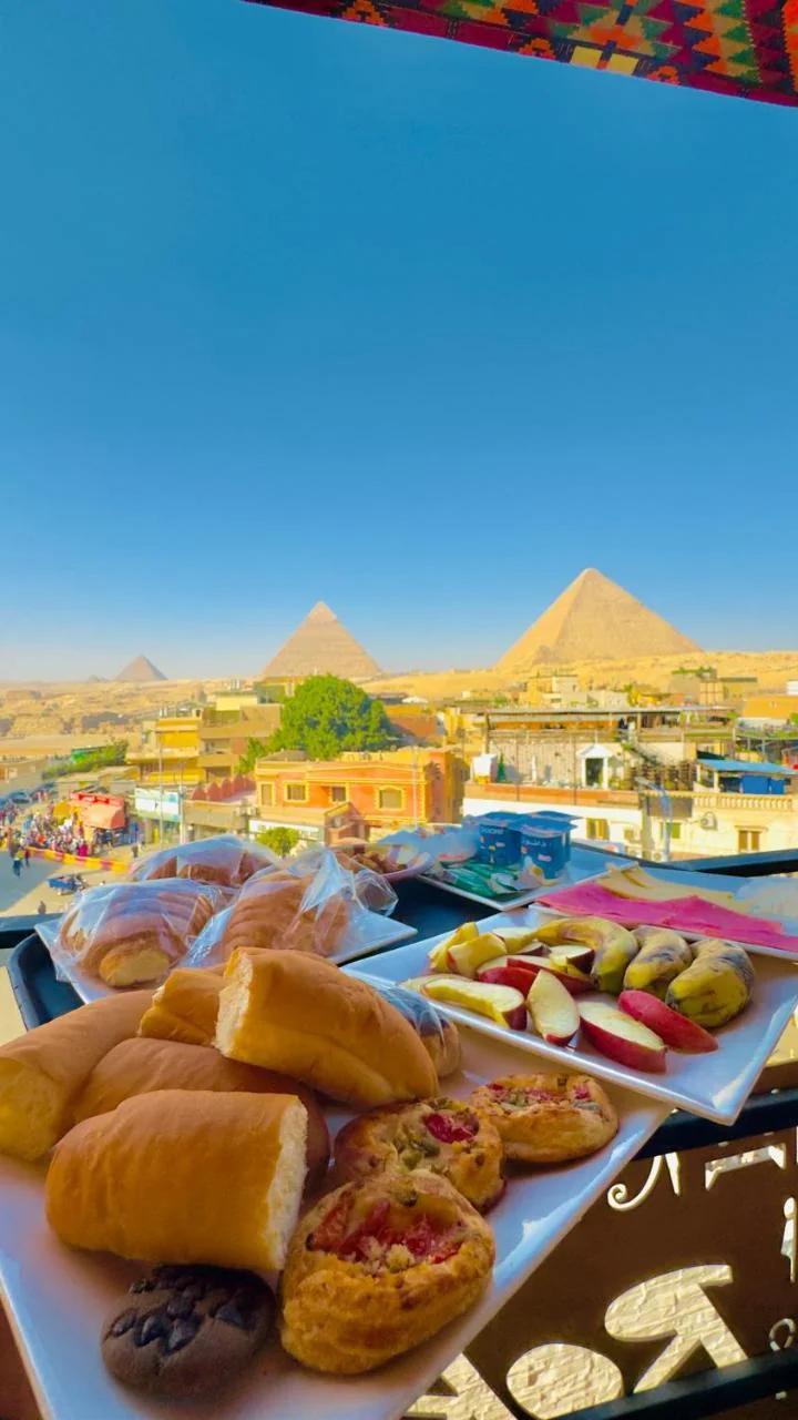 Tua Pyramids View foto
