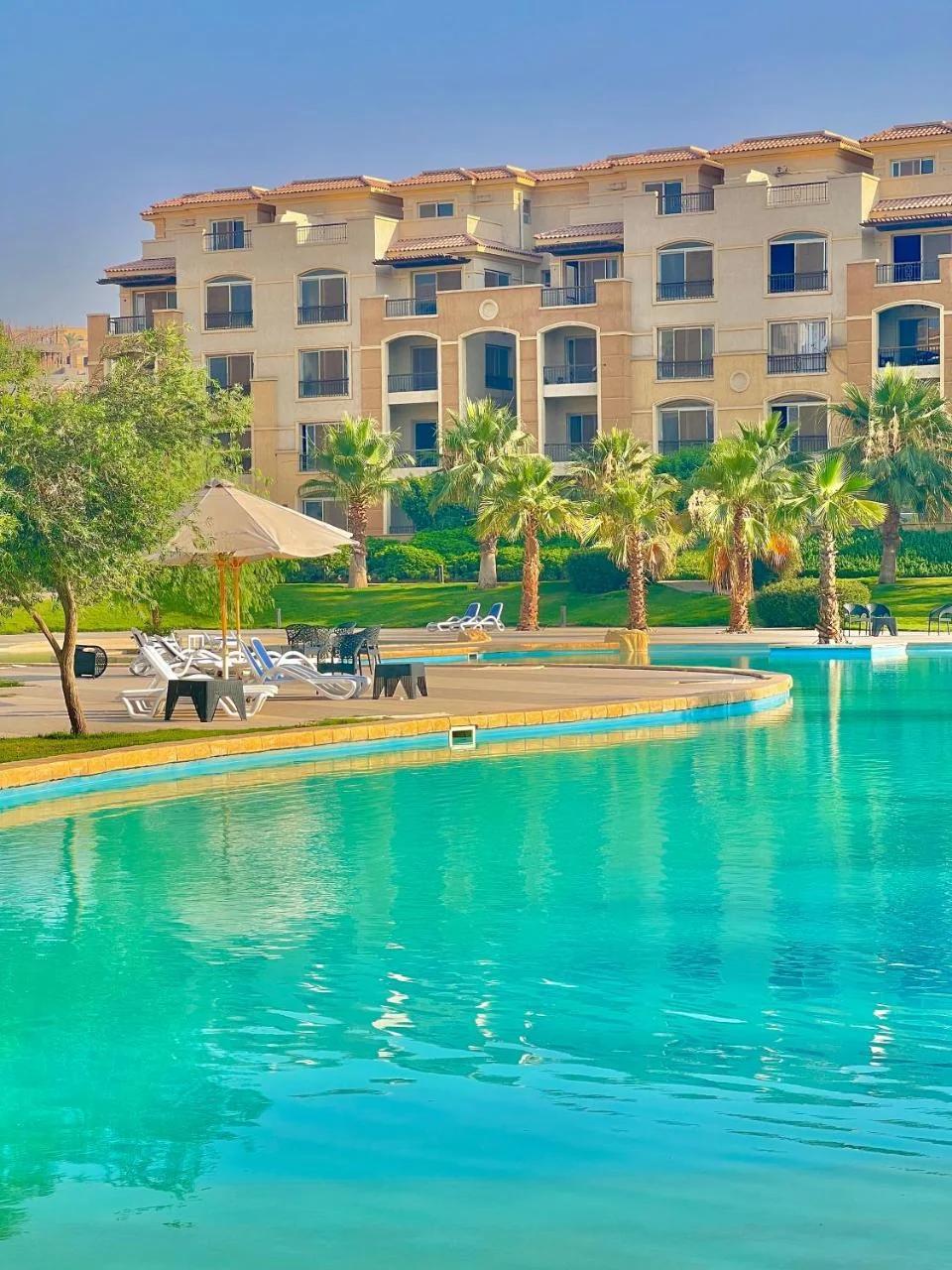 Ultra Luxury 3BR with Pools ,Sports ,Dining in Gated compound, Close to all sites foto