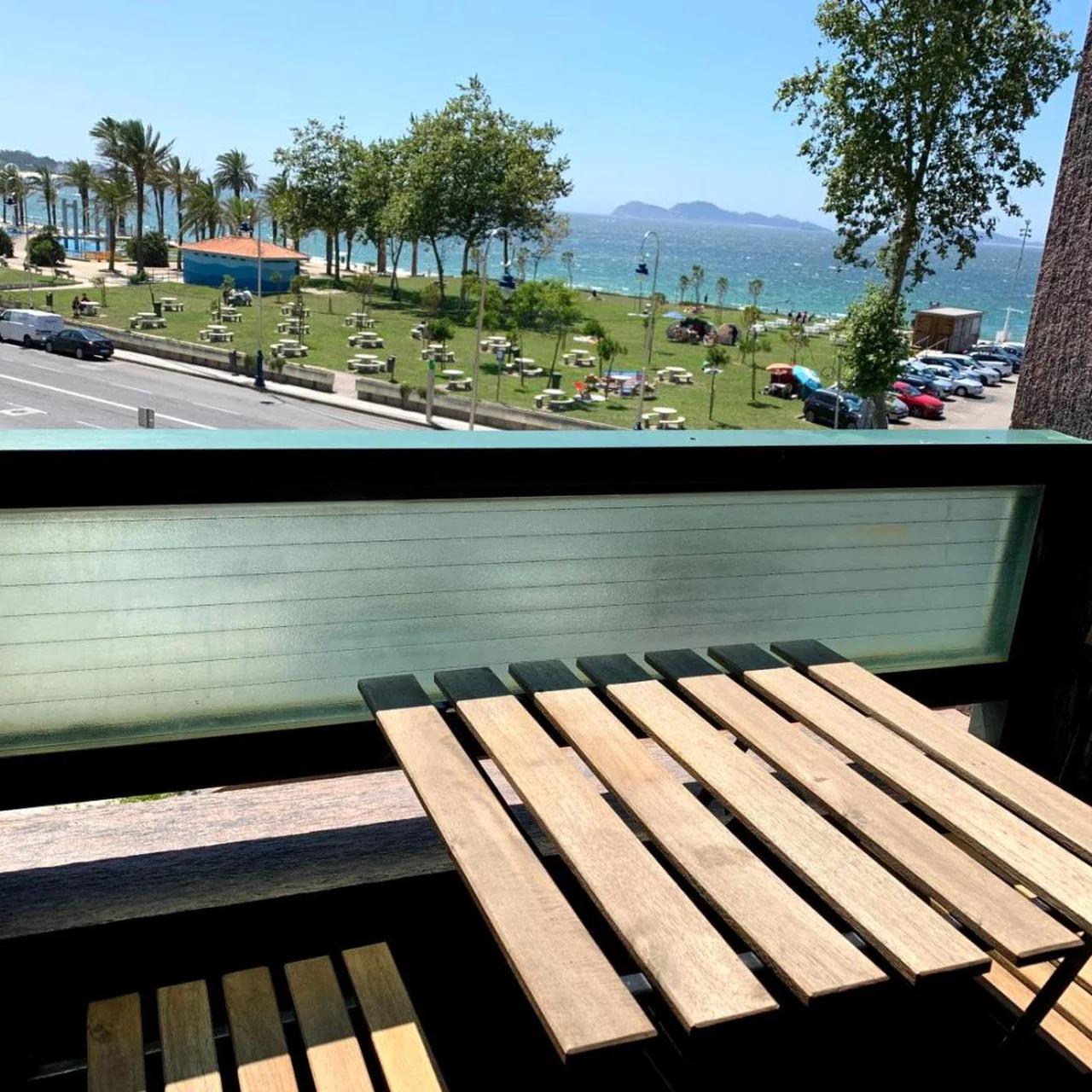 Apartamentos en Playa de Samil Primera Línea de playa Pe Na Areia