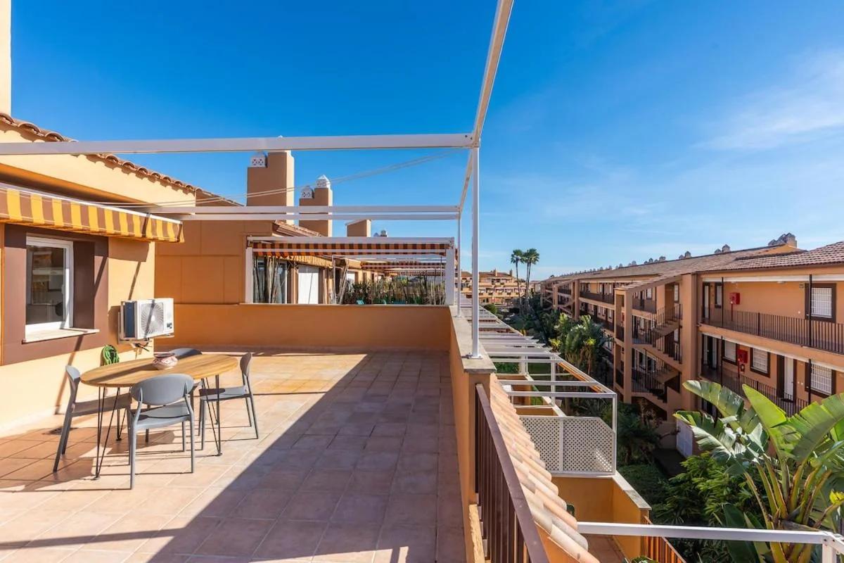 Apartment in Casares Costa, 50 mts from the beach photo