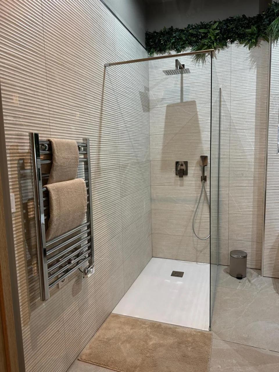BREATH47SPA - Private Spa Suite White Jacuzzi & Sauna in Marbella photo