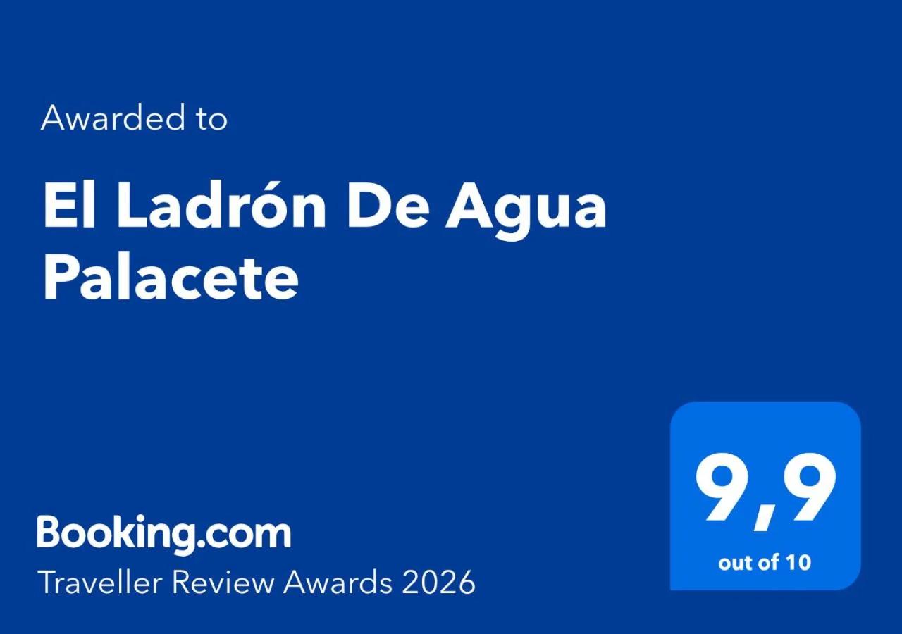 El Ladrón De Agua Palacete photo