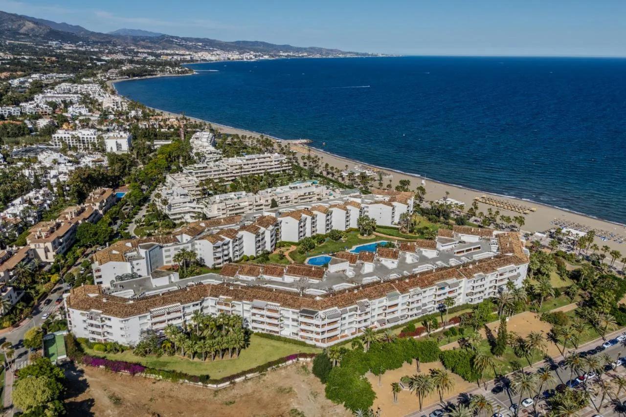 New Renovated Front Line Beach Playa Rocio Puerto Banus photo