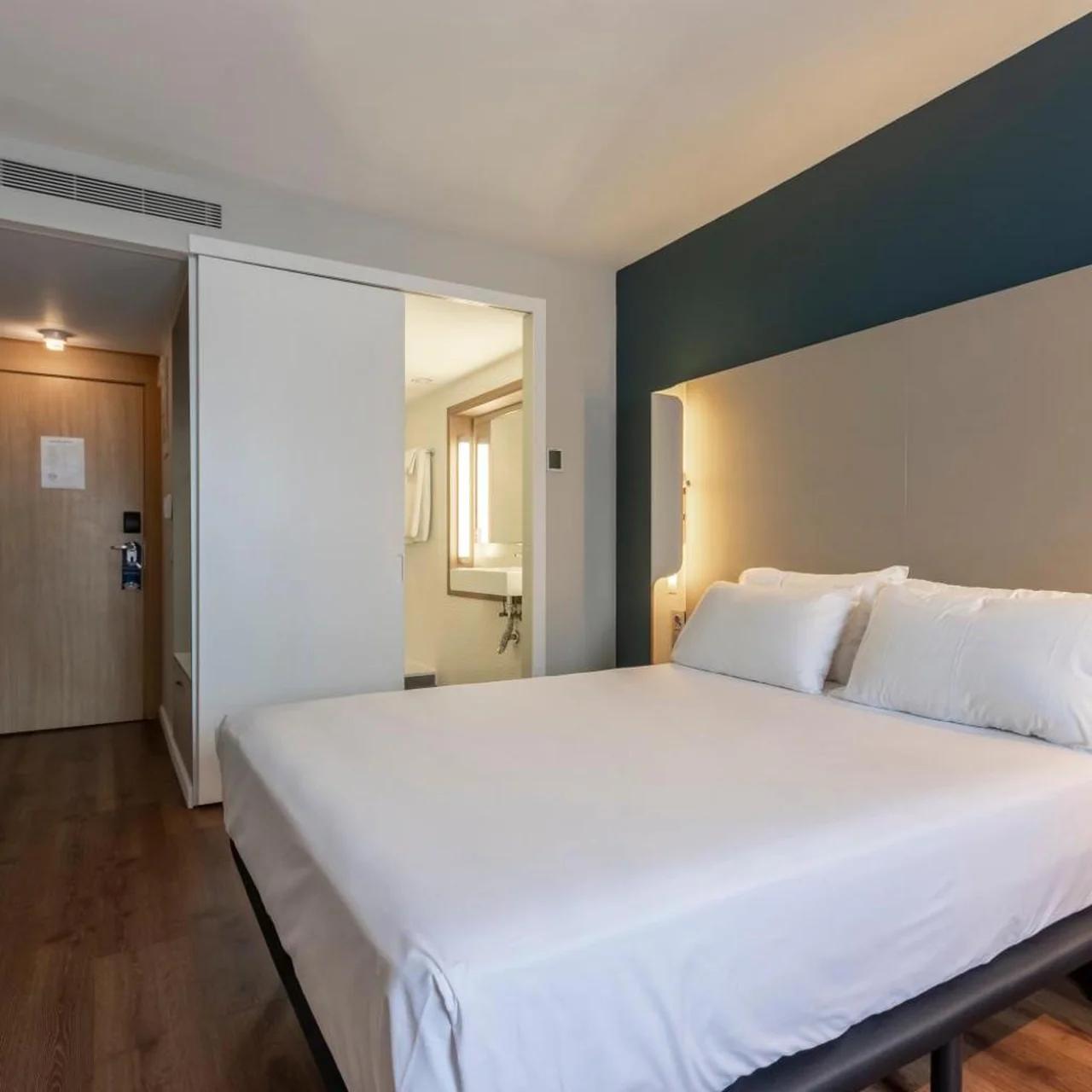Travelodge Málaga Airport photo