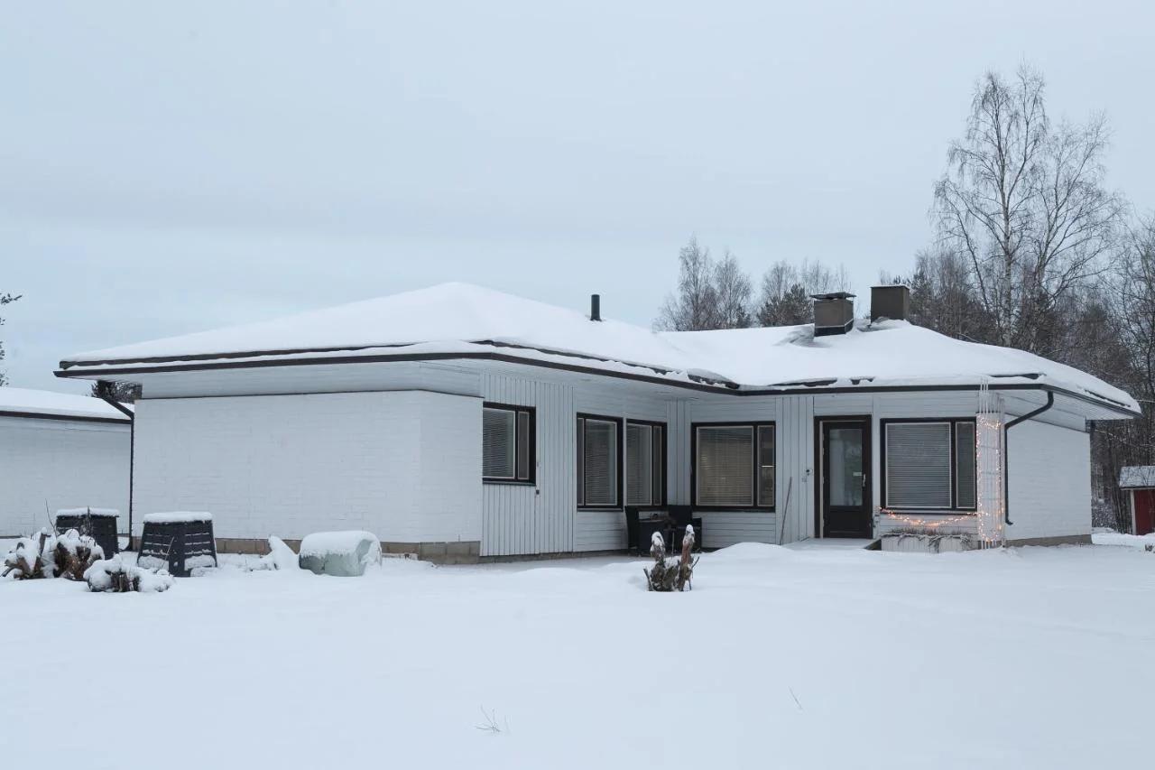 Villa Onnela with sauna,wifi and parking near Santa Village photo