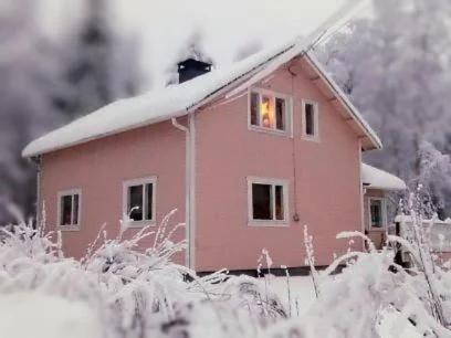 Villa Rollo - Spacious Home with Sauna near City Center