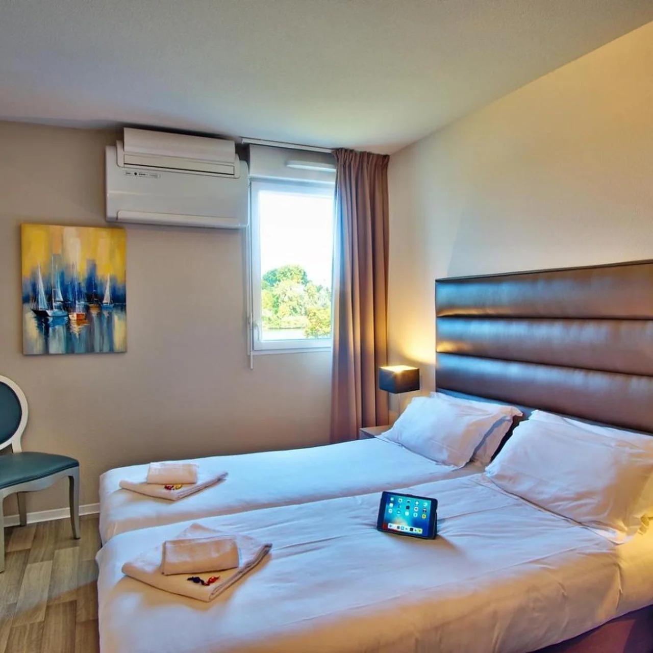 Adonis Hotel Bayonne foto
