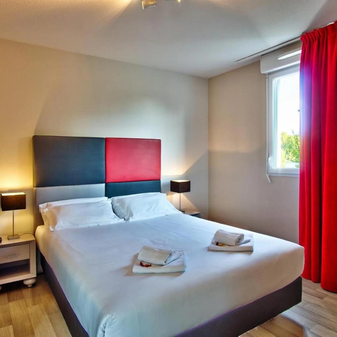 Adonis Hotel Bayonne foto