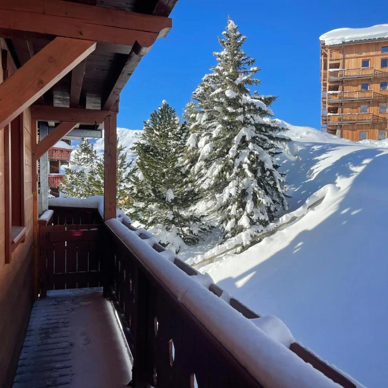 Appartement ski aux pieds dans résidence premium piscine, sauna hamam foto