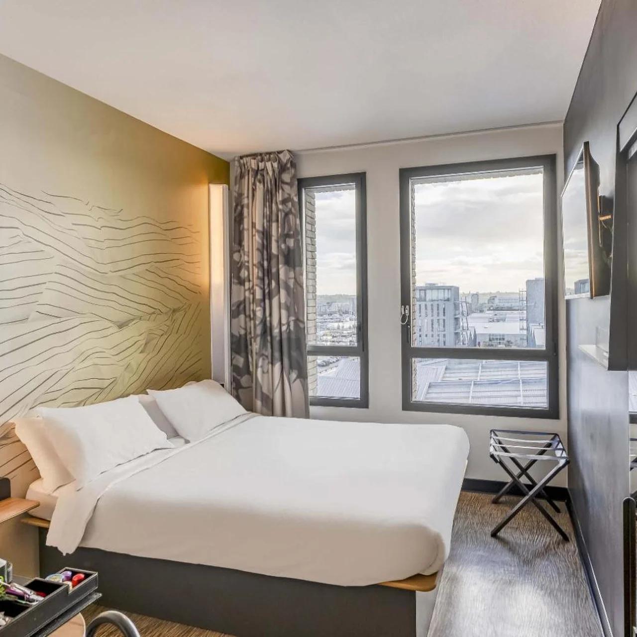 B&B HOTEL Bordeaux Bassins à flot photo