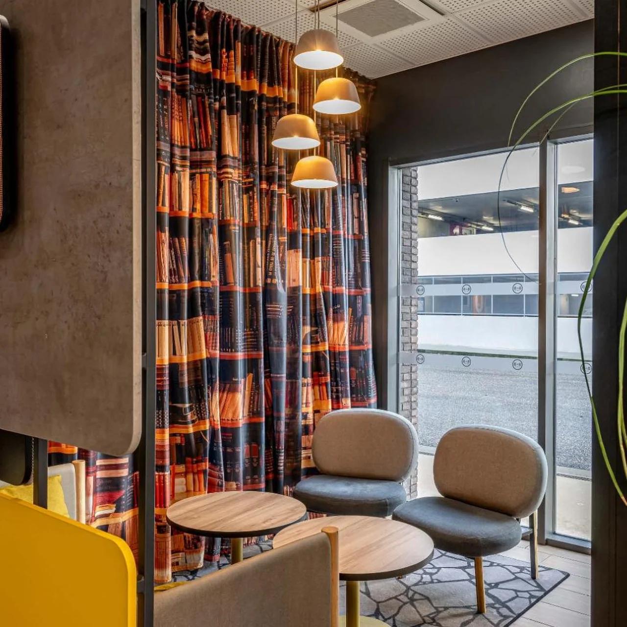 B&B HOTEL Bordeaux Bassins à flot photo