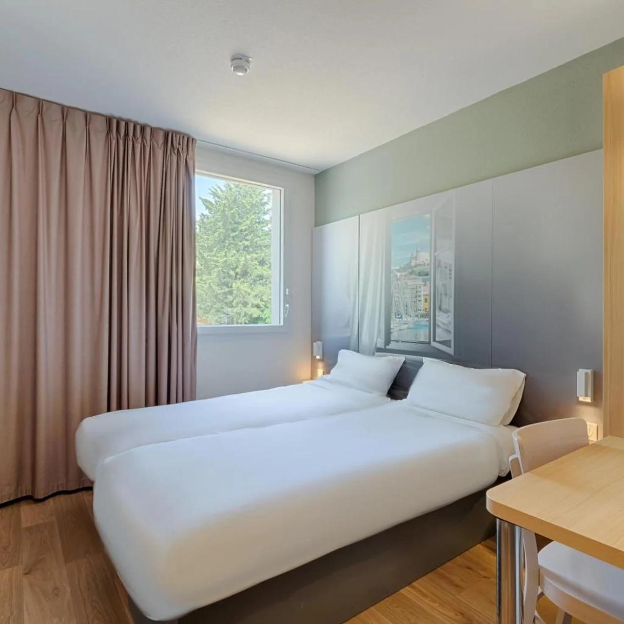 B&B HOTEL Lyon Centre Monplaisir photo
