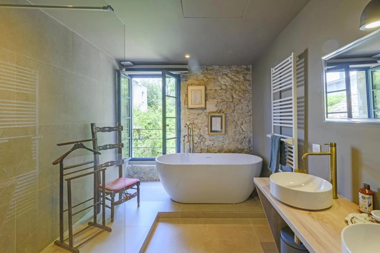 Bastide de Bellegarde photo