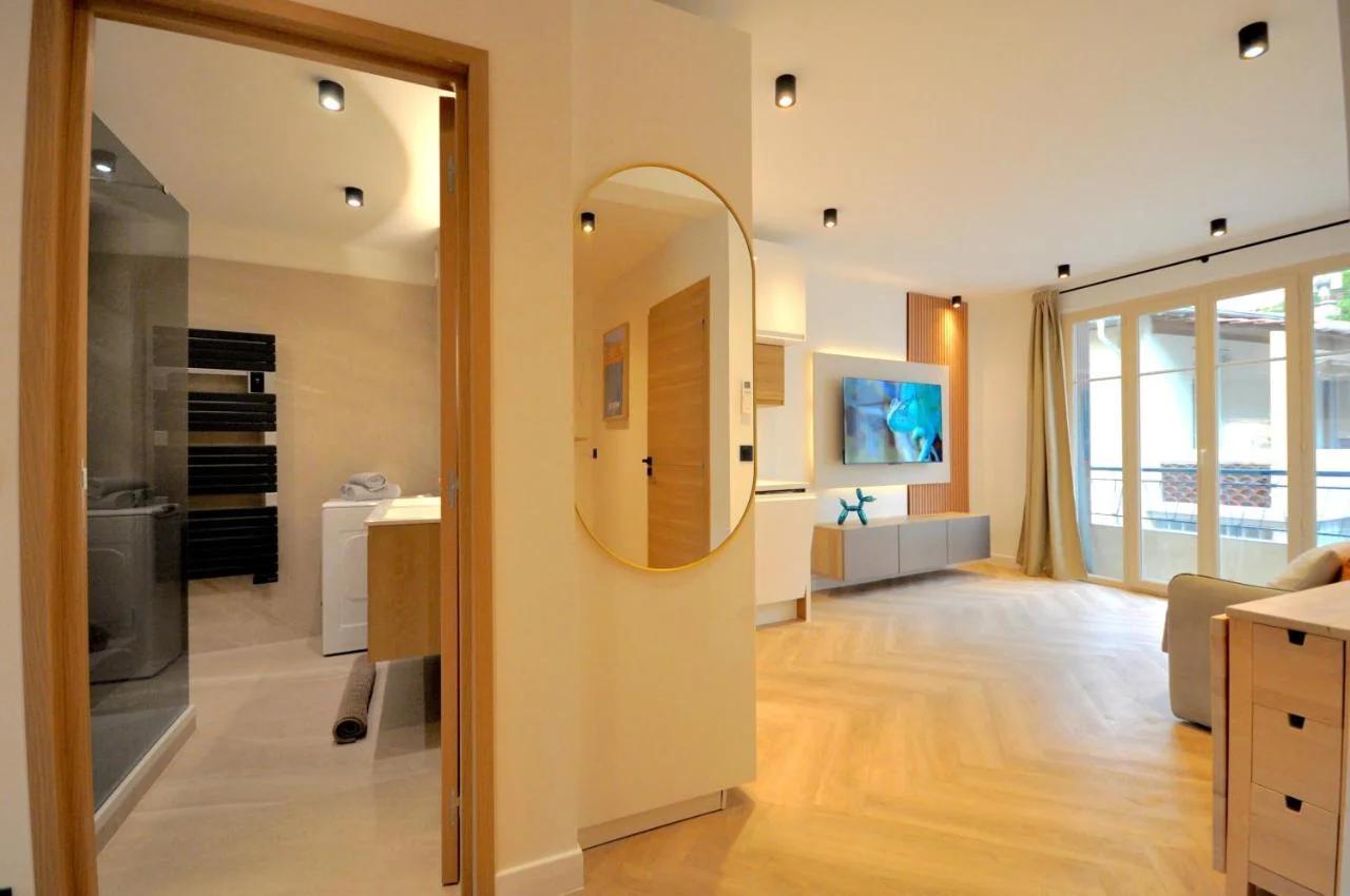 F1 GP MONACO # MENTON - 6 PERSONS - 2 BEDROOMS - FULL RENOVATED - FULL CLIM - HYPERCENTER - BEACH AND SUn foto