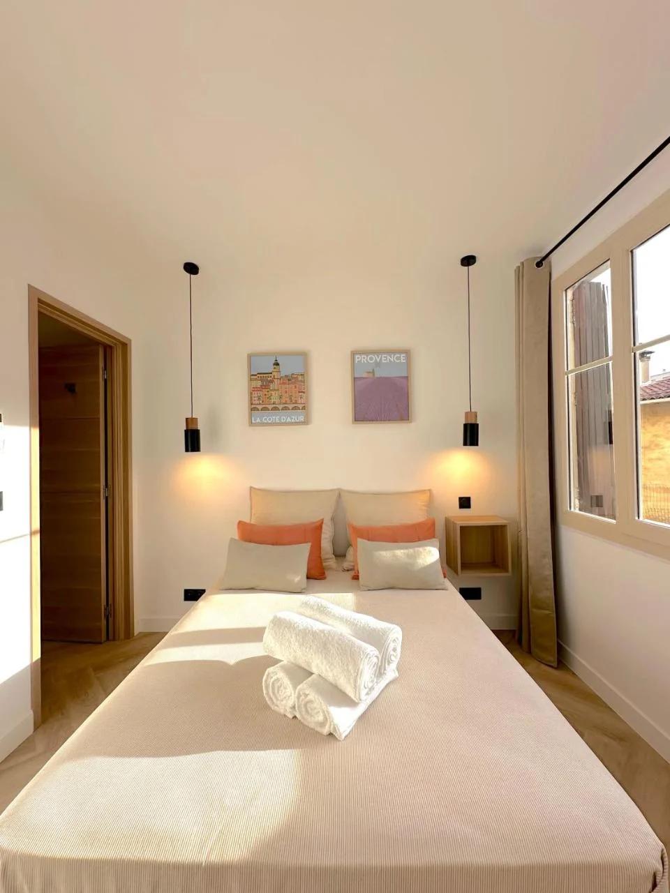 F1 GP MONACO # MENTON - 6 PERSONS - 2 BEDROOMS - FULL RENOVATED - FULL CLIM - HYPERCENTER - BEACH AND SUn foto