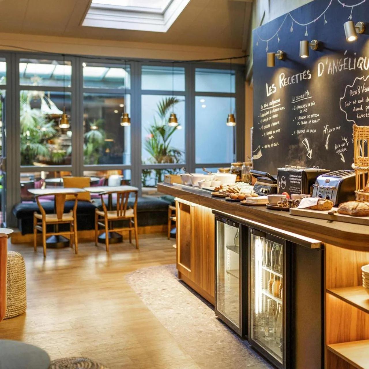 Ibis Styles St Etienne - Gare Chateaucreux photo