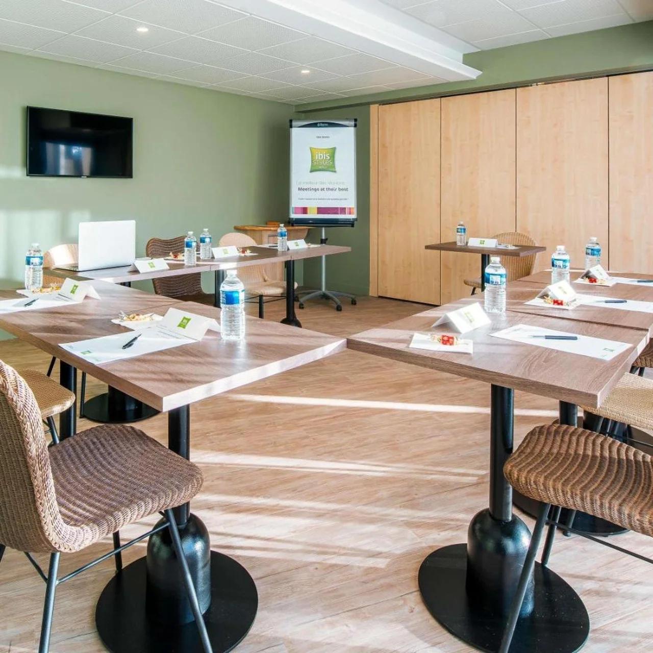 ibis Styles Antibes foto