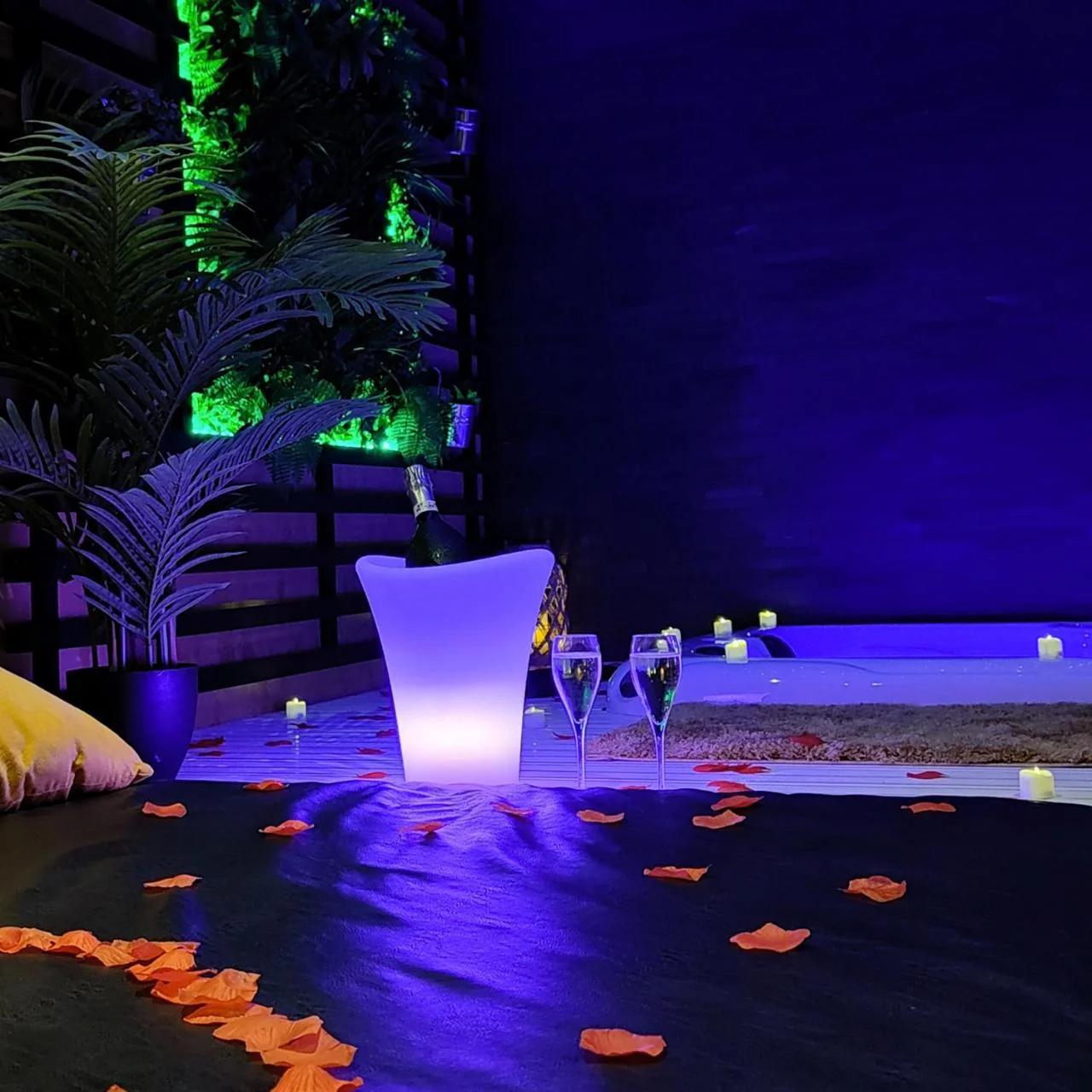 La Gaillardise - love room - Spa & Sauna - Espace privatif photo