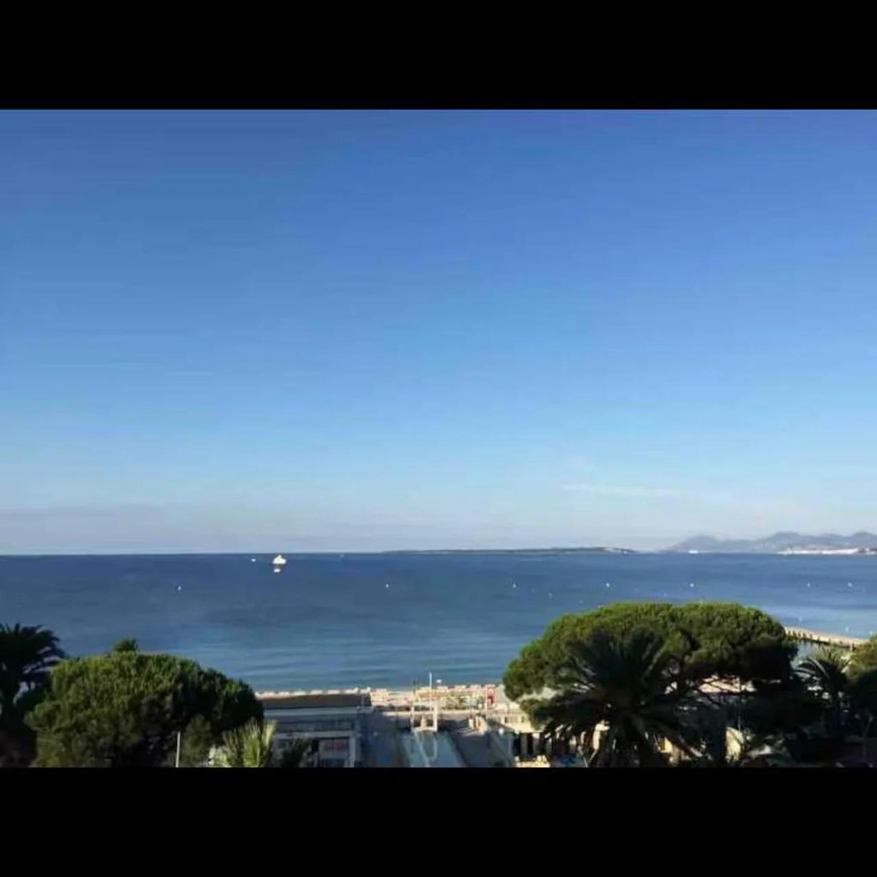 Luxurious large 2 rooms with panoramic sea view, AC photo