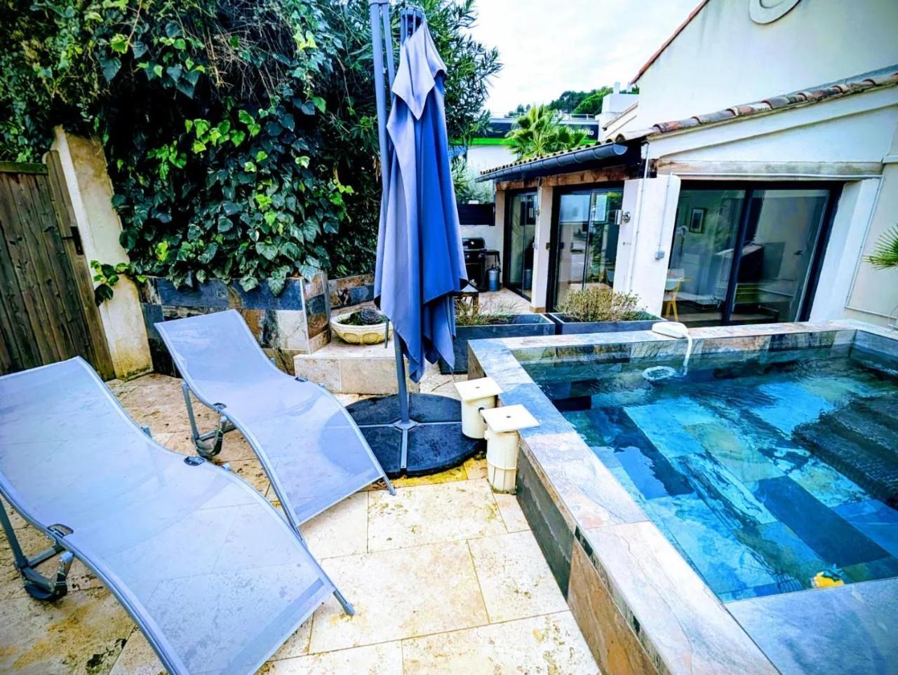 Maison avec piscine, jacuzzi et sauna privatifs - Mas de Nebbas foto