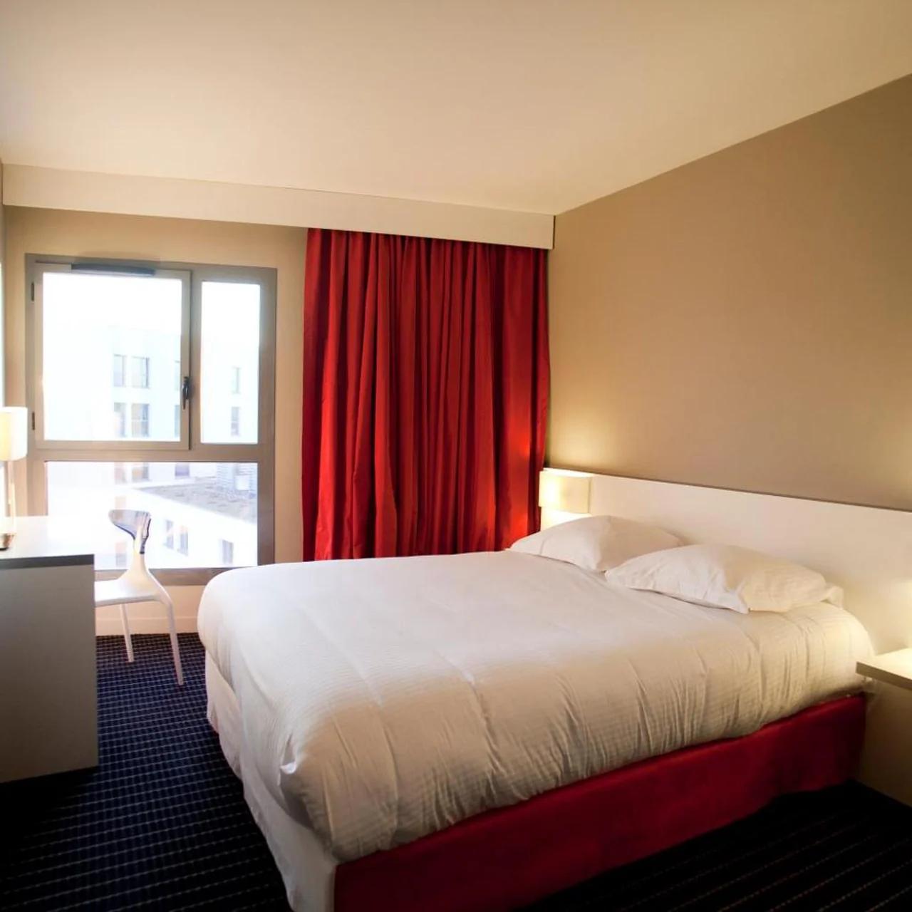 B&B HOME Lyon Centre Berthelot photo