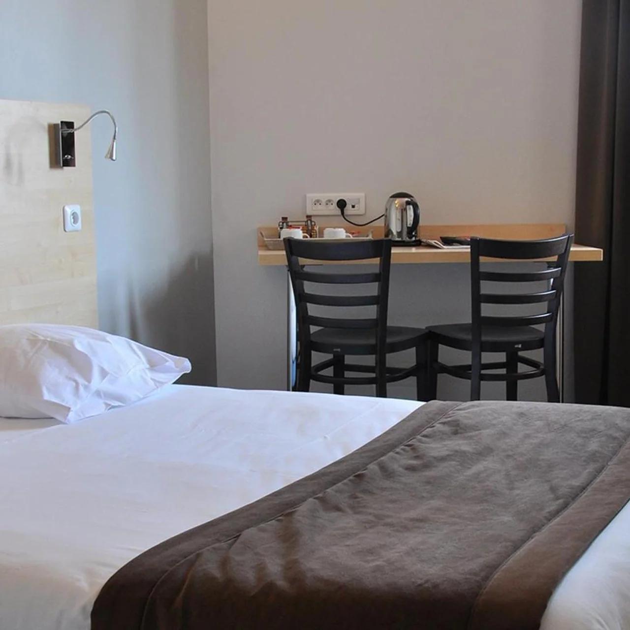 Hotel Foch Nancy Gare photo