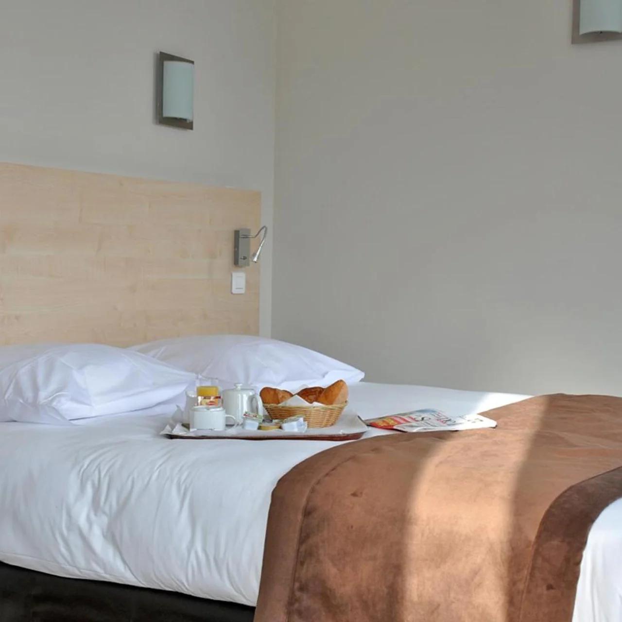 Hotel Foch Nancy Gare photo