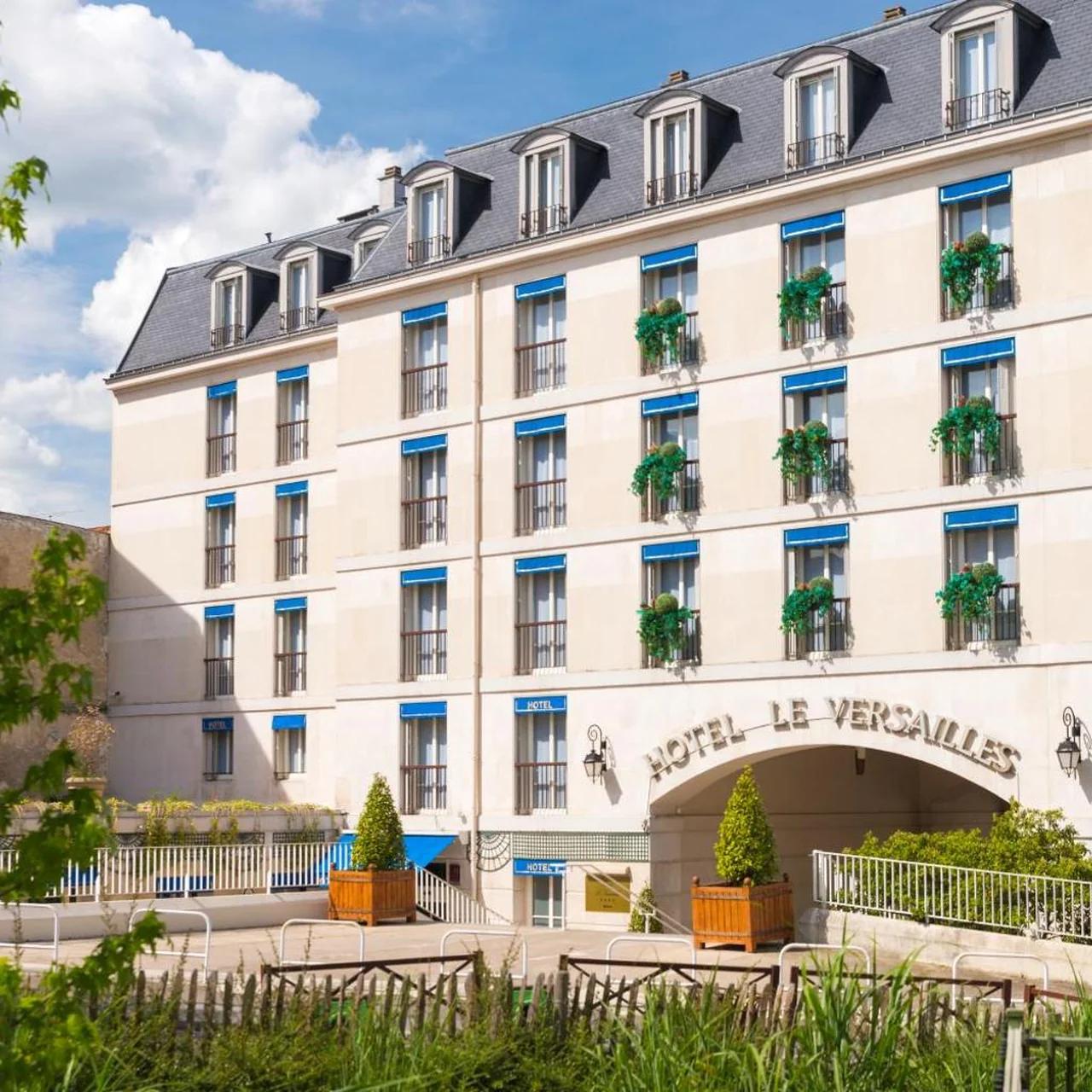 Hôtel Le Versailles photo